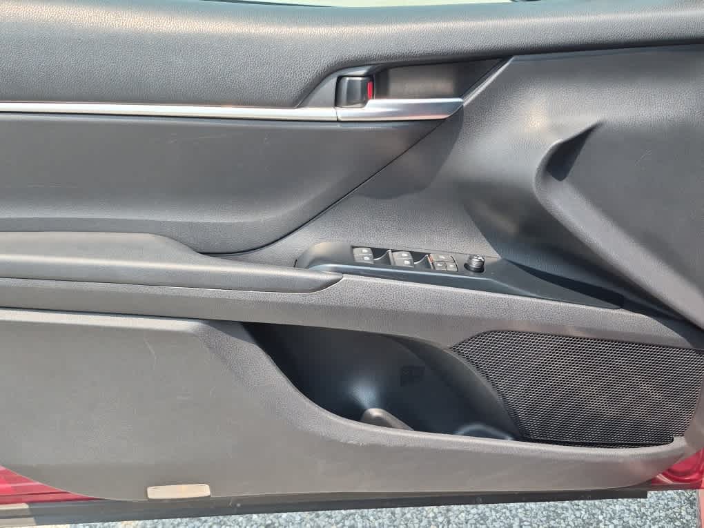 2018 Toyota Camry SE - Ruby Flare Pearl exterior view 9