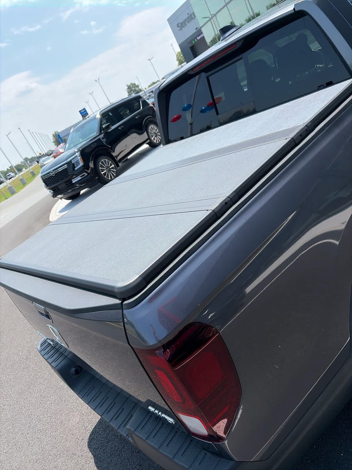 2023 Honda Ridgeline RTL - Modern Steel Metallic exterior view 4