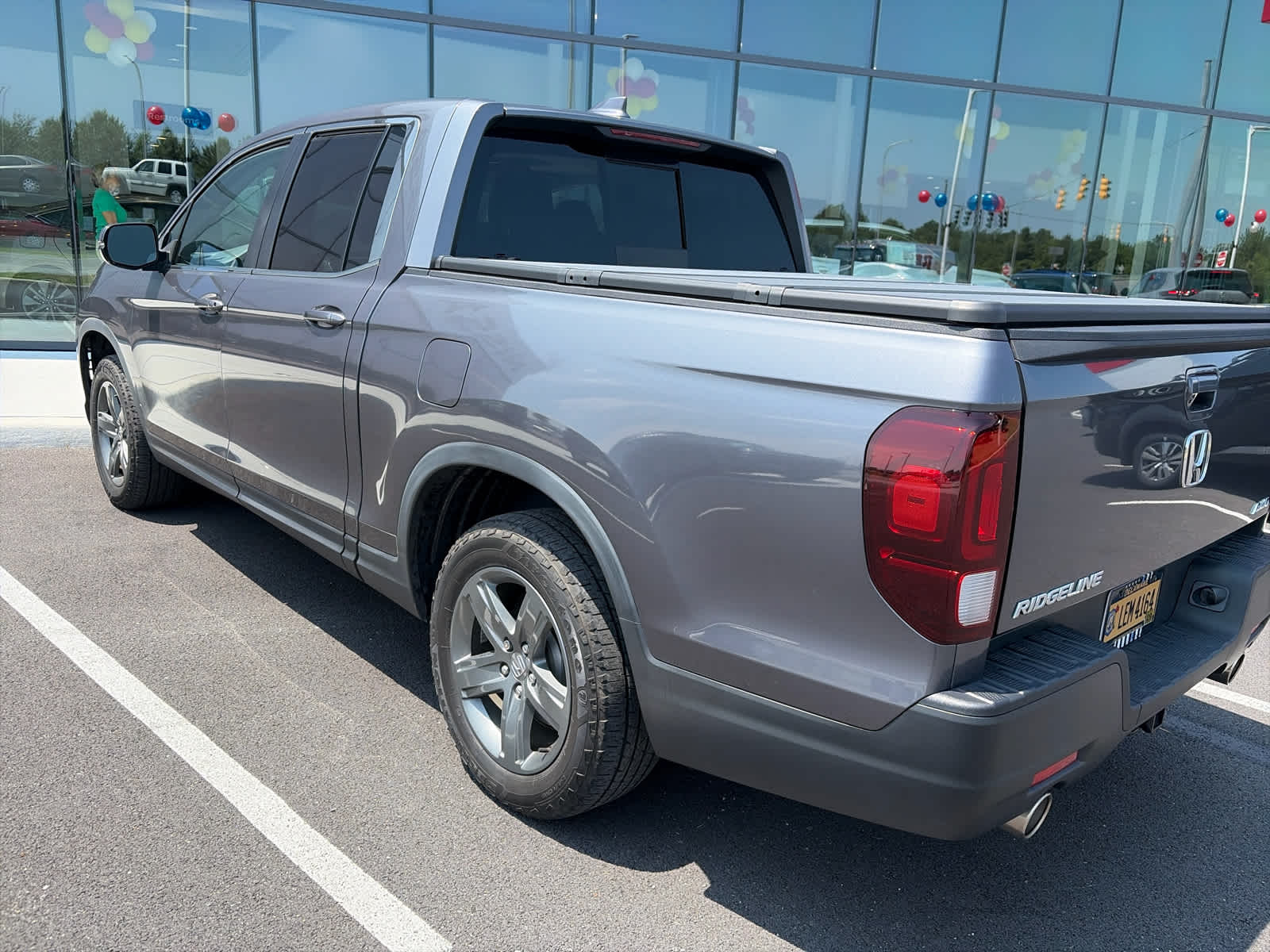2023 Honda Ridgeline RTL - Modern Steel Metallic exterior view 3