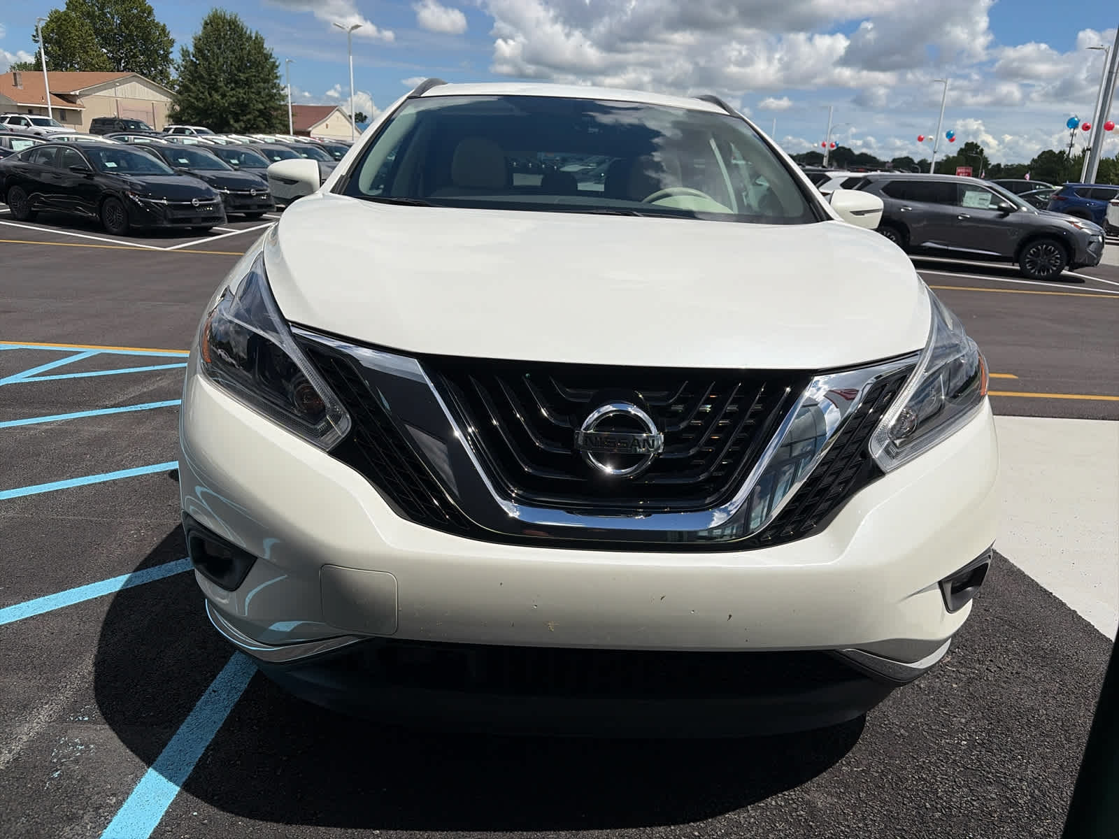 2018 Nissan Murano SV - Pearl White exterior view 2