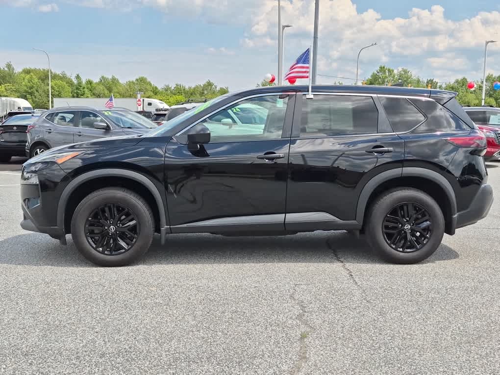 2023 Nissan Rogue S - Super Black exterior view 5