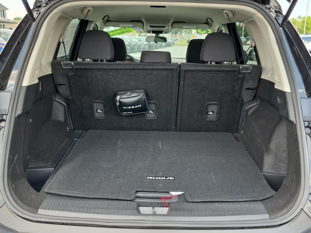 2023 Nissan Rogue S - Super Black exterior view 18