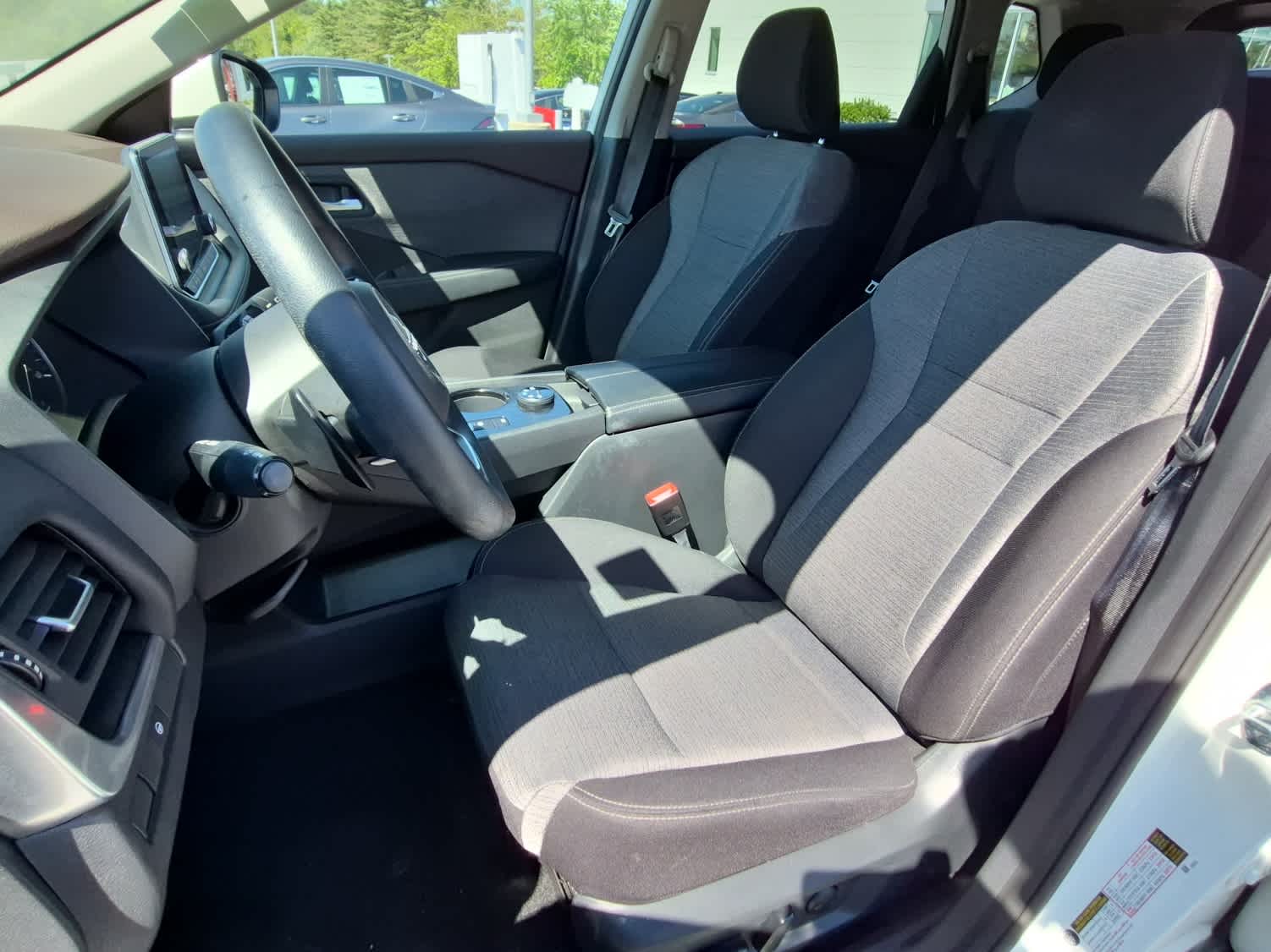 2023 Nissan Rogue SV - Pearl White Tricoat exterior view 10