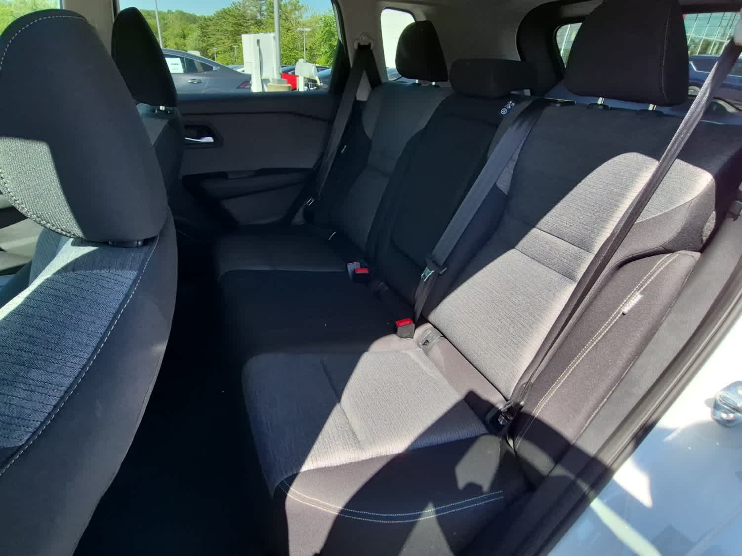2023 Nissan Rogue SV - Pearl White Tricoat exterior view 7
