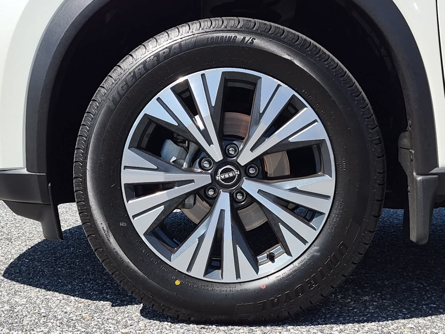 2023 Nissan Rogue SV - Pearl White Tricoat exterior view 6