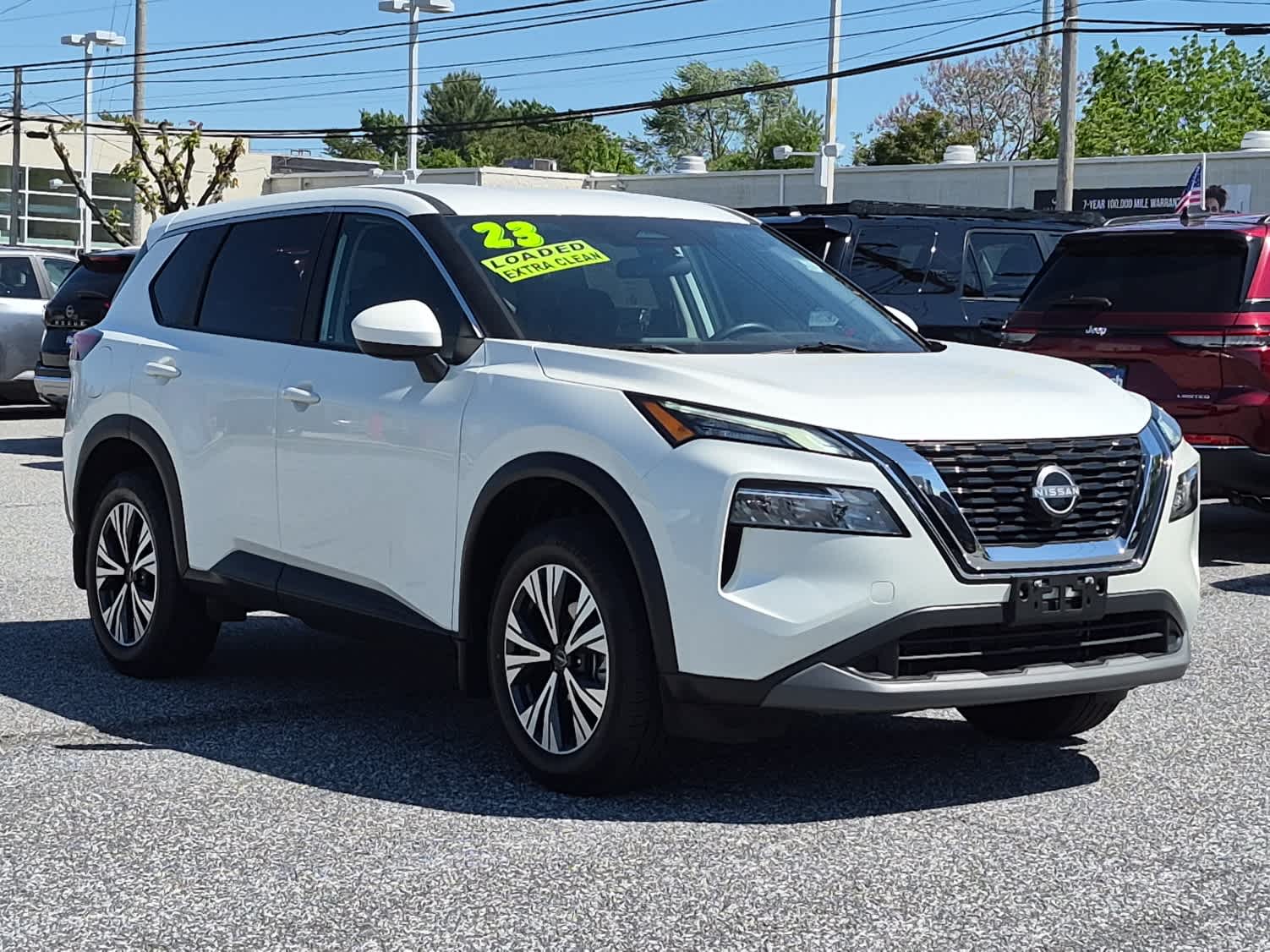 2023 Nissan Rogue SV - Pearl White Tricoat exterior view 2