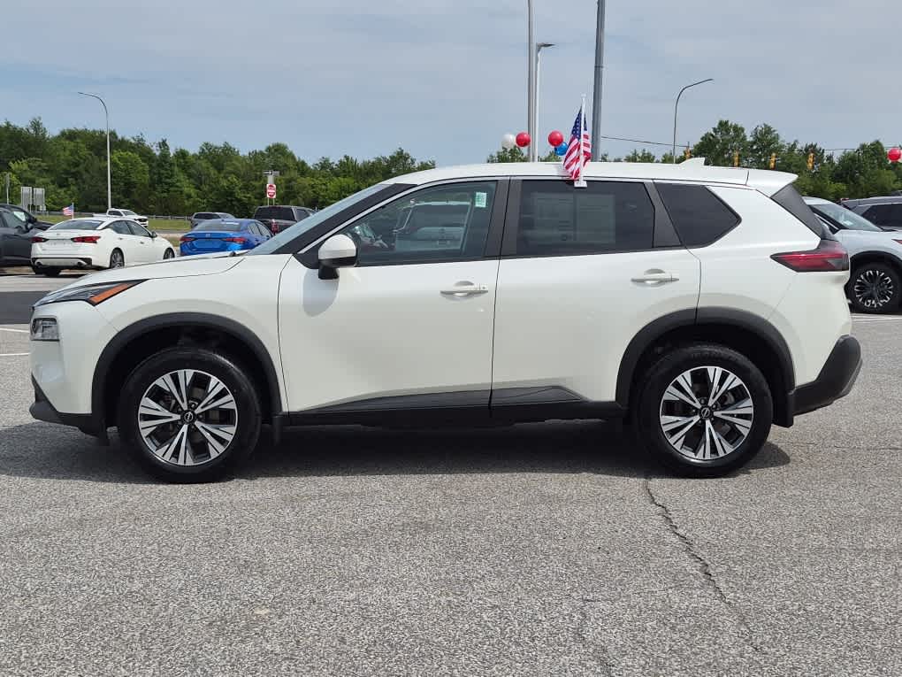 2023 Nissan Rogue SV - Pearl White Tricoat exterior view 5