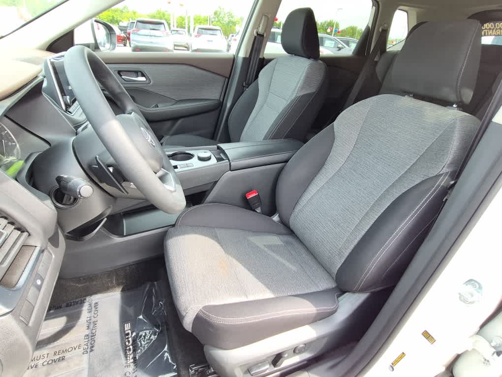 2023 Nissan Rogue SV - Pearl White Tricoat exterior view 10