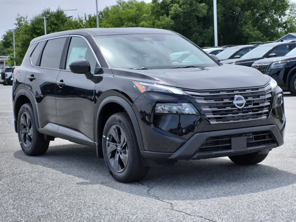 2026 Nissan Rogue SV - Super Black exterior view 2