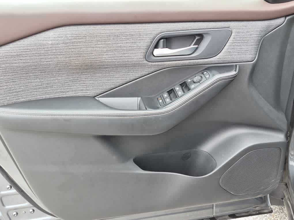 2023 Nissan Rogue SV - Gun Metallic exterior view 9