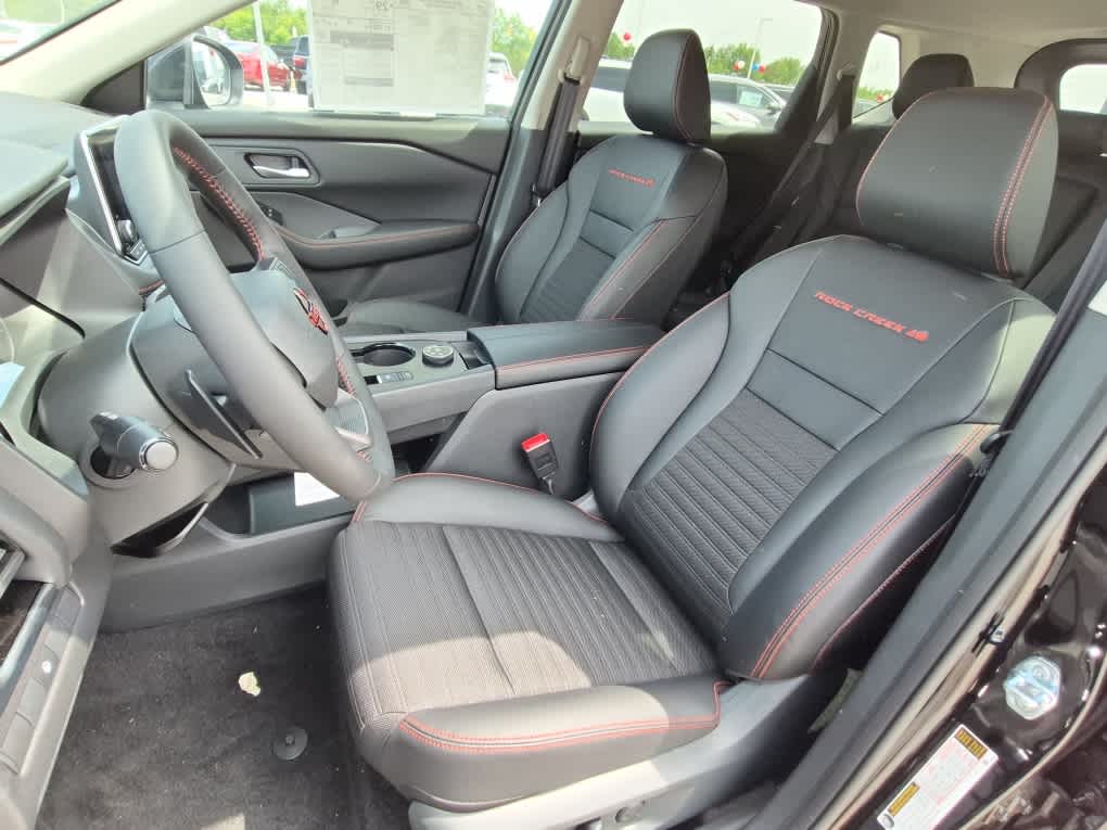 2026 Nissan Rogue Rock Creek - Super Black exterior view 10