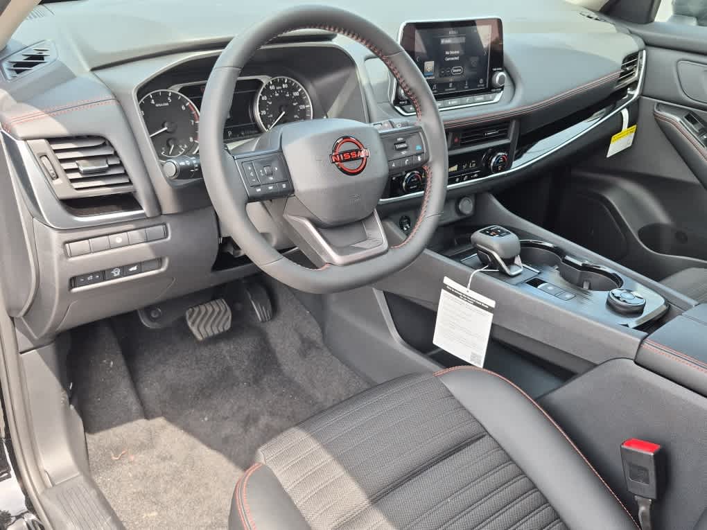 2026 Nissan Rogue Rock Creek - Super Black exterior view 11