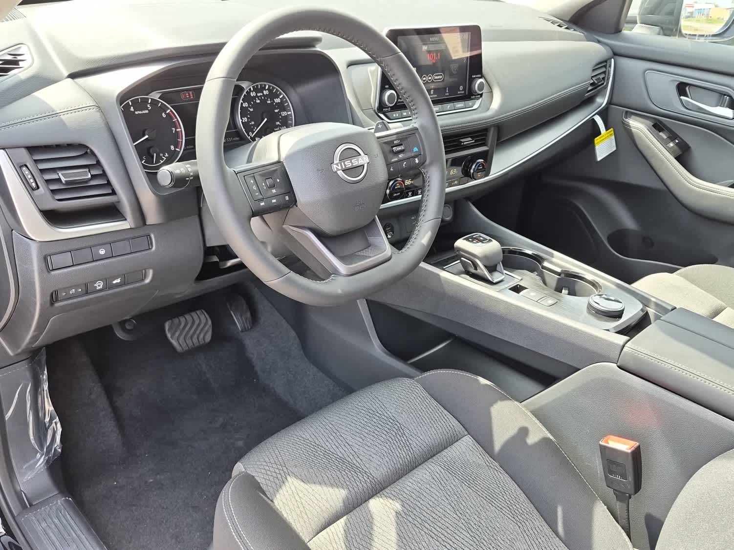 2026 Nissan Rogue SV - Super Black exterior view 11