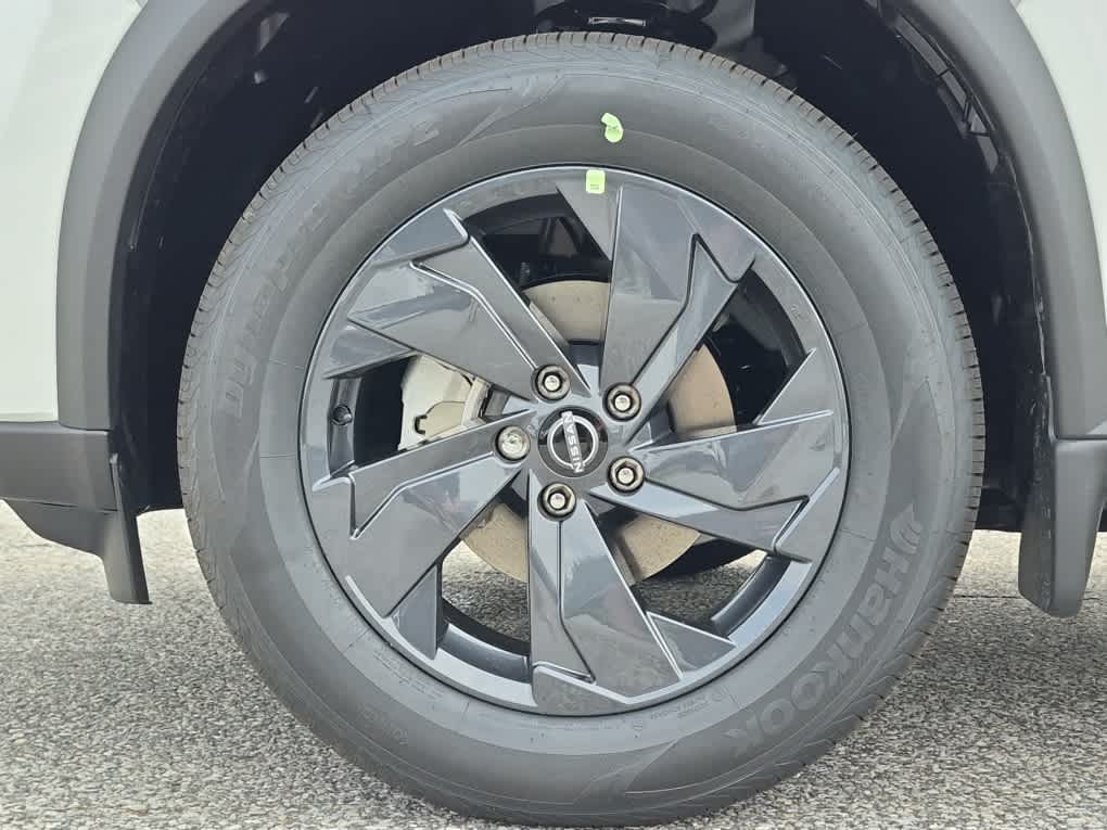 2026 Nissan Rogue SV - Everest White Pearl Tricoat exterior view 6