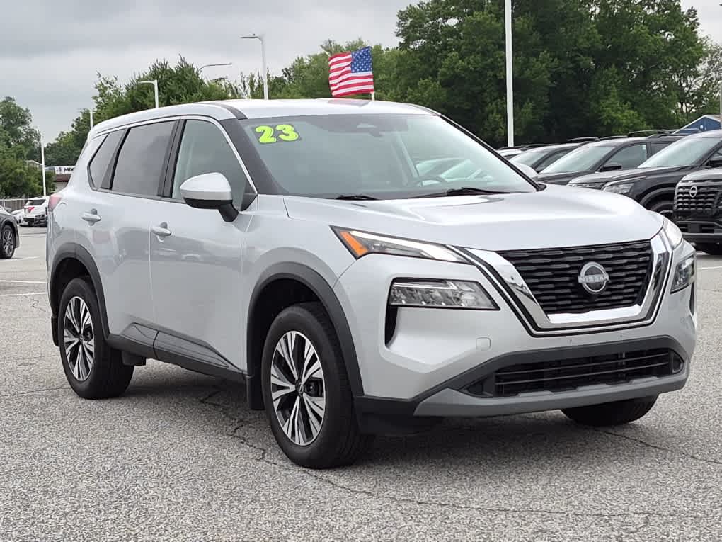 2023 Nissan Rogue SV - Brilliant Silver Metallic exterior view 2