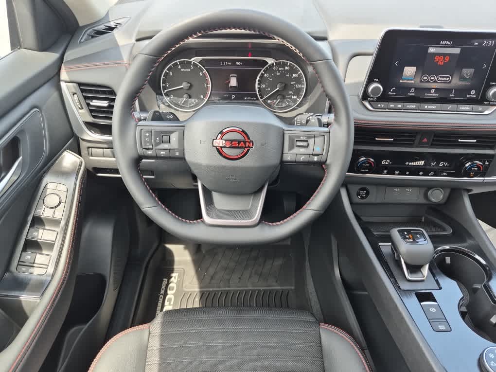 2026 Nissan Rogue Rock Creek - Everest White Pearl Tricoat exterior view 8