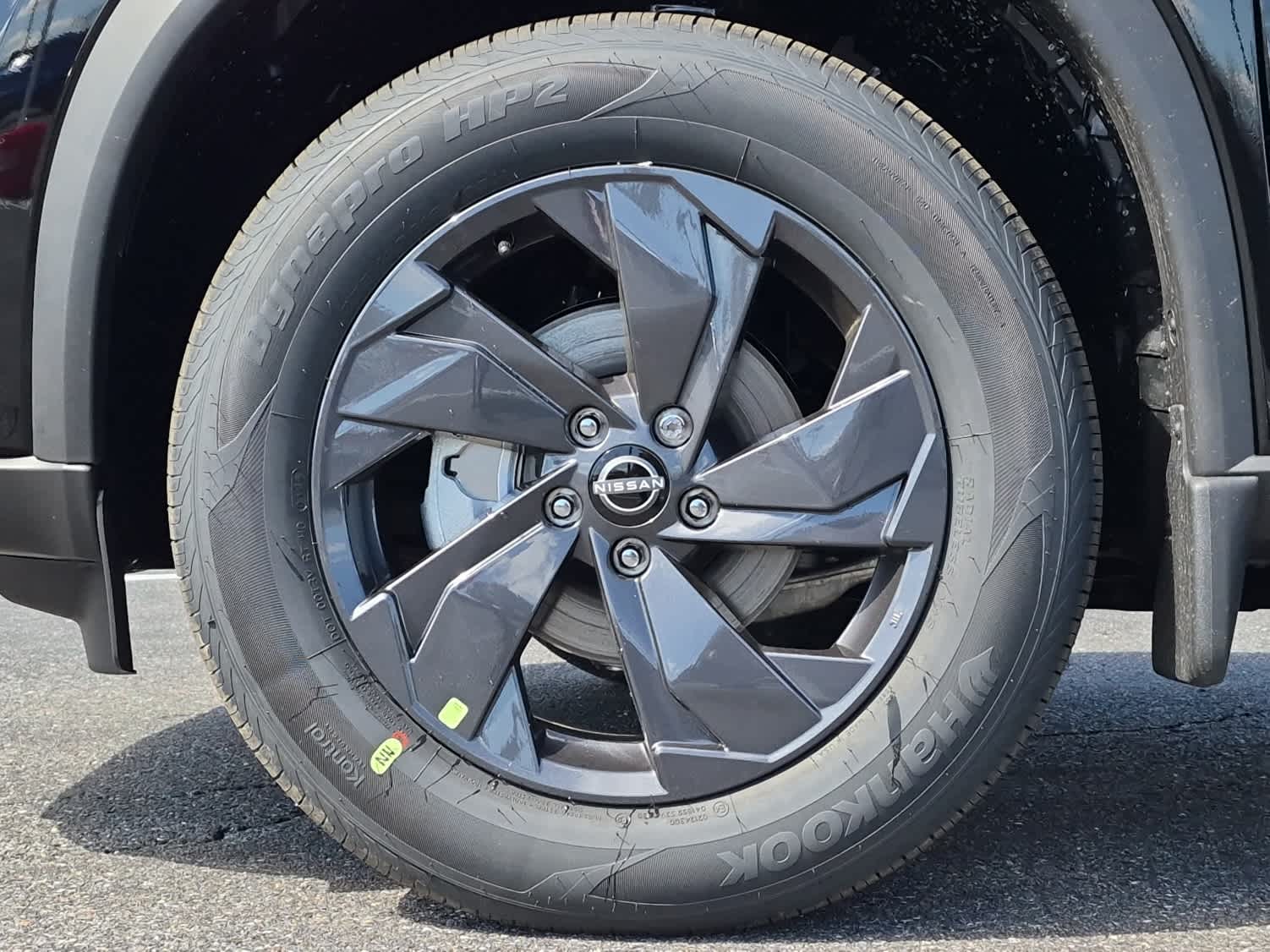 2026 Nissan Rogue SV - Super Black exterior view 6