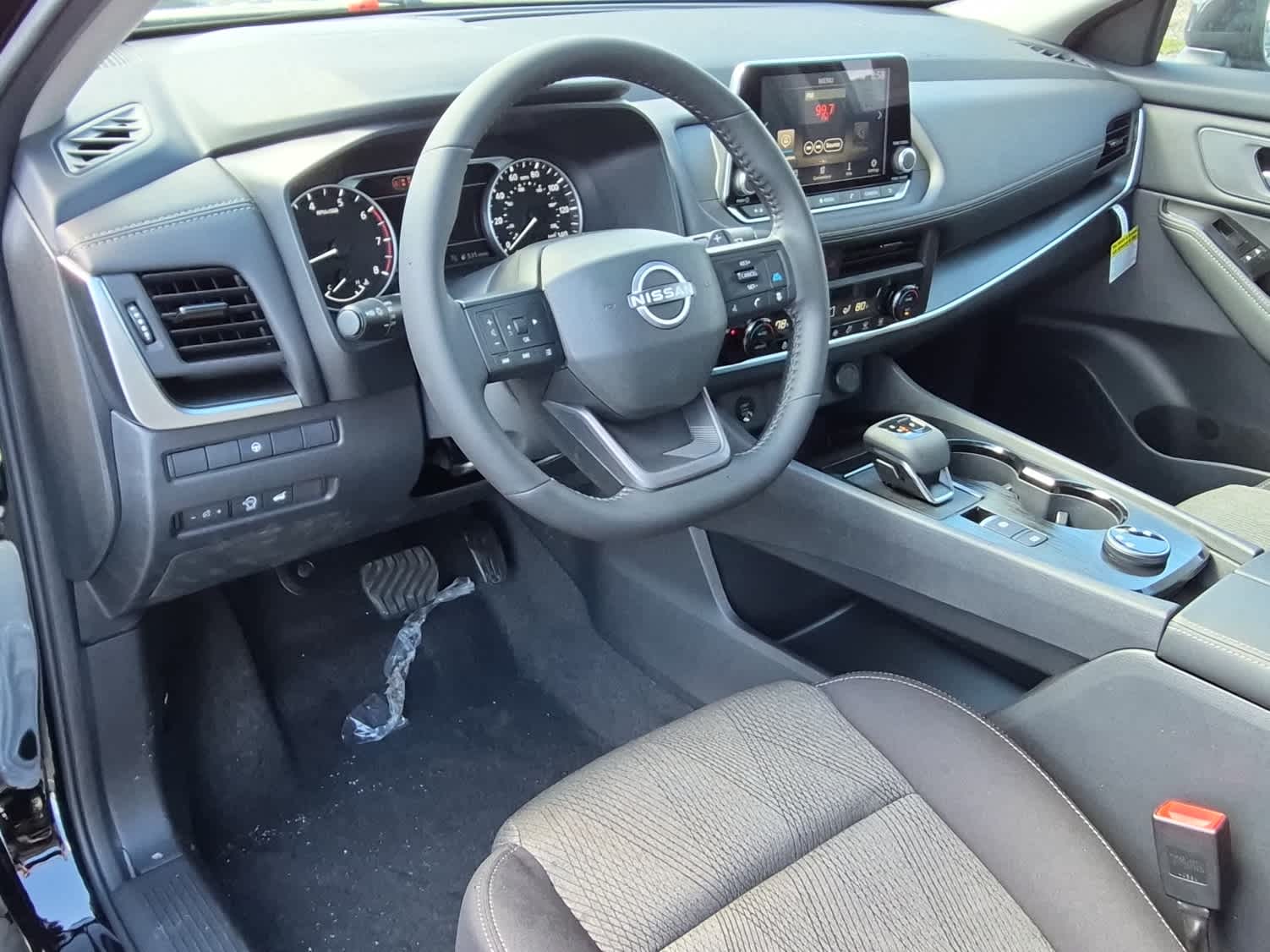 2026 Nissan Rogue SV - Super Black exterior view 11