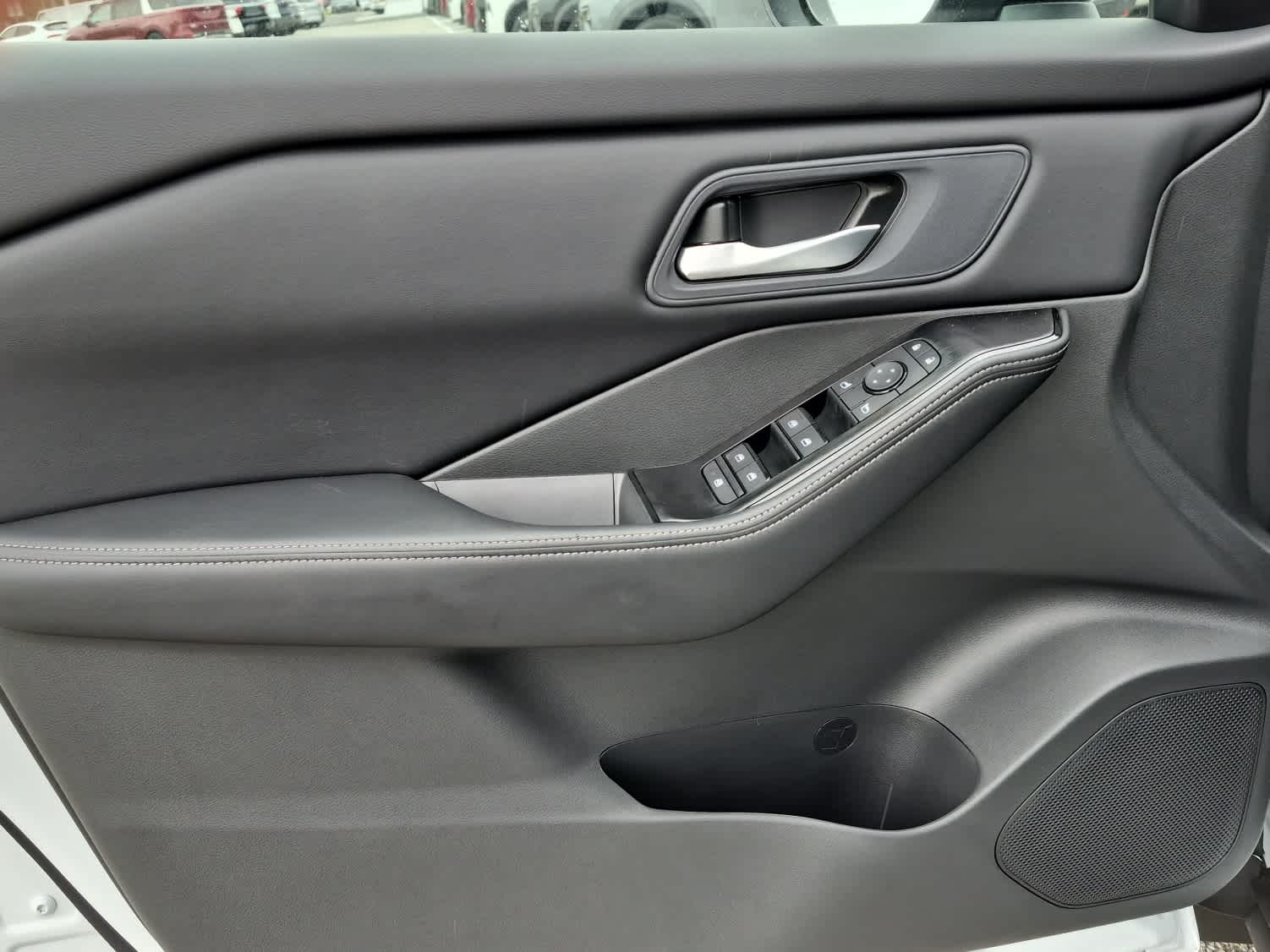 2026 Nissan Rogue SV - Everest White Pearl Tricoat exterior view 9