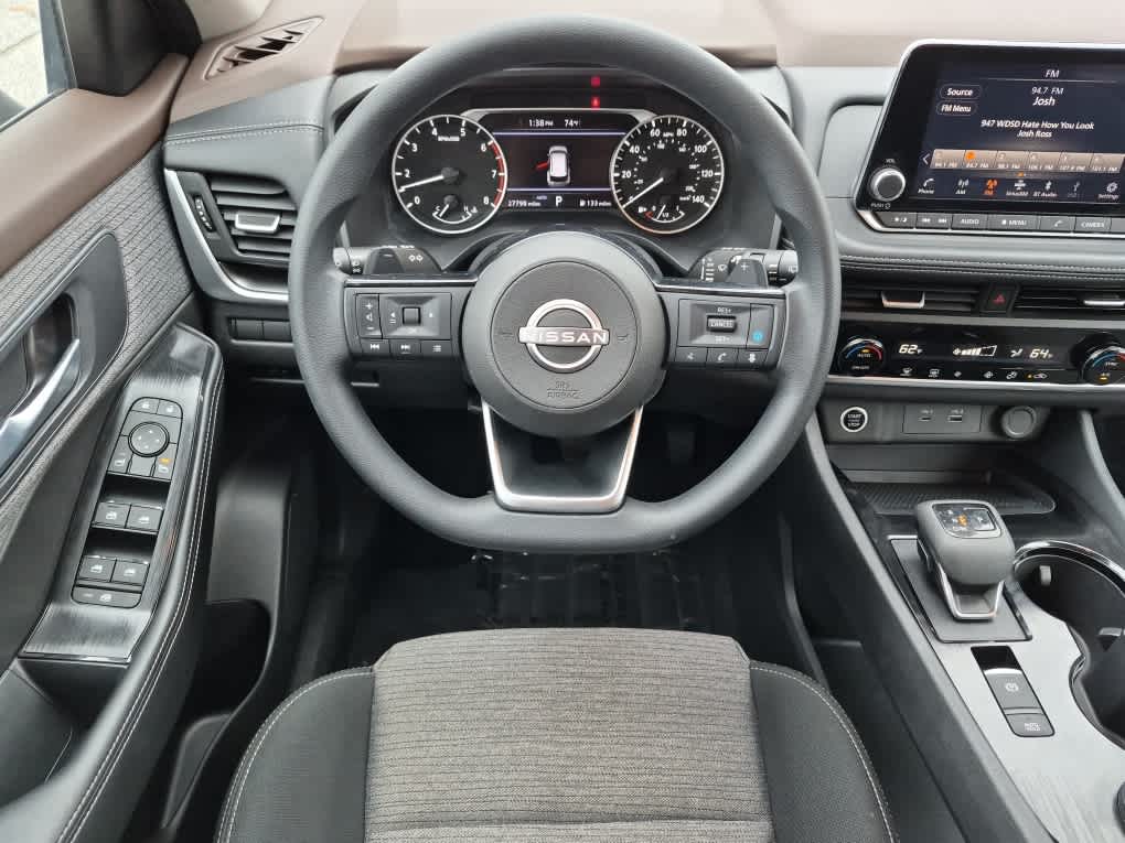 2023 Nissan Rogue SV - Pearl White Tricoat exterior view 8