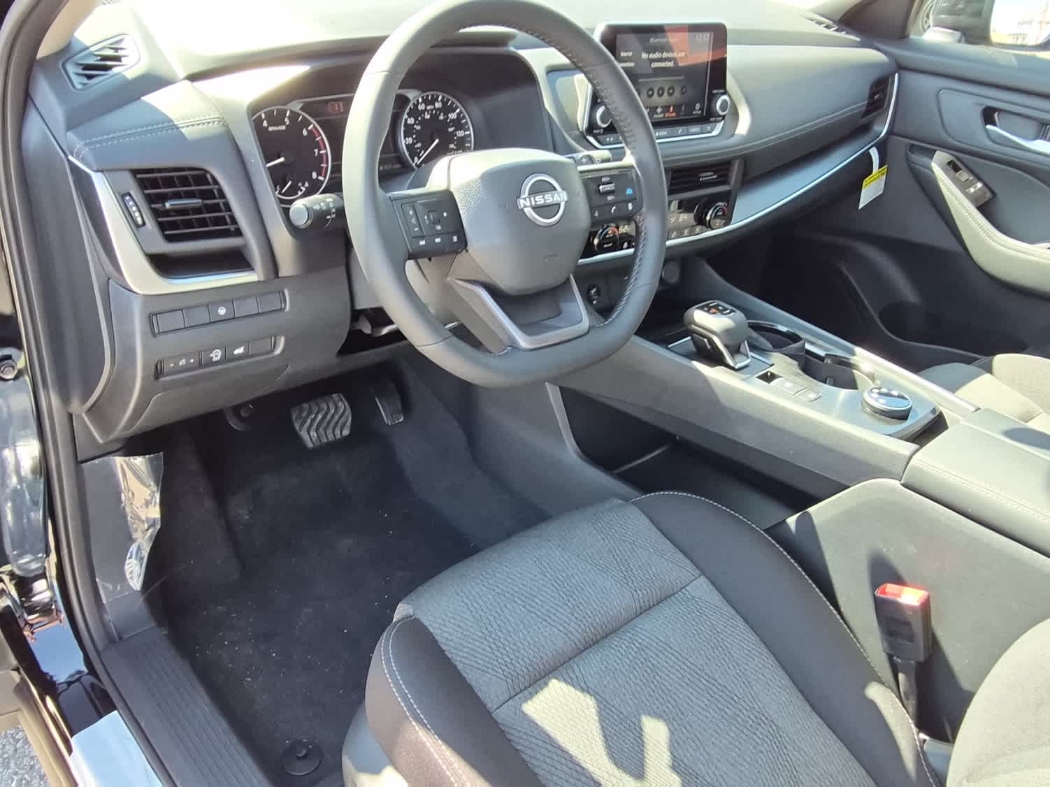 2026 Nissan Rogue SV - Super Black exterior view 11