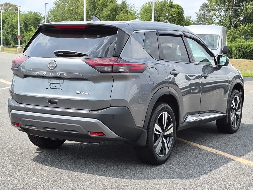 2023 Nissan Rogue SL - Gun Metallic exterior view 3