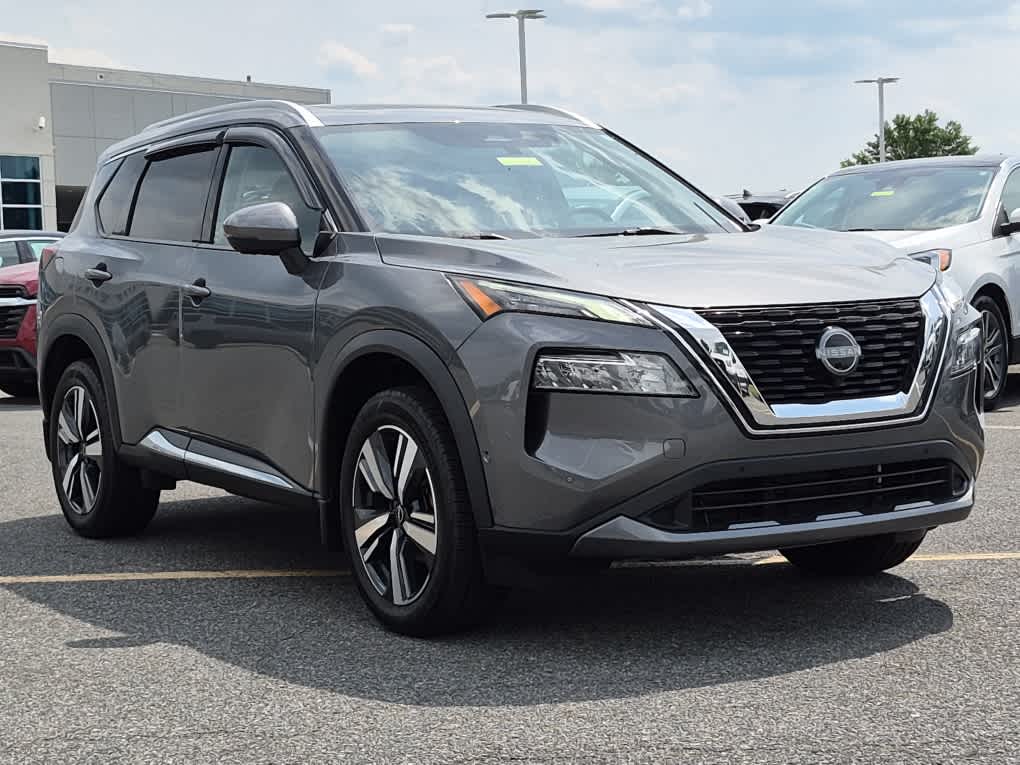 2023 Nissan Rogue SL - Gun Metallic exterior view 2