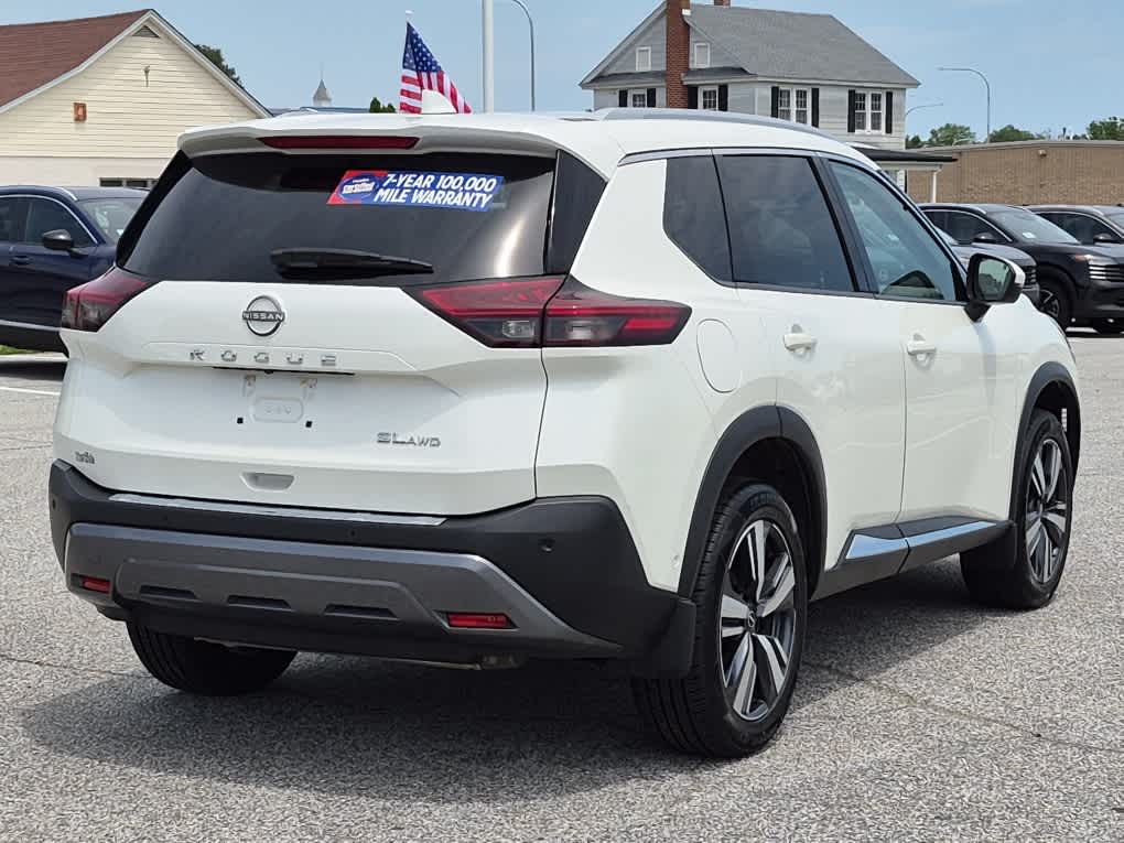 2023 Nissan Rogue SL - Pearl White Tricoat exterior view 3