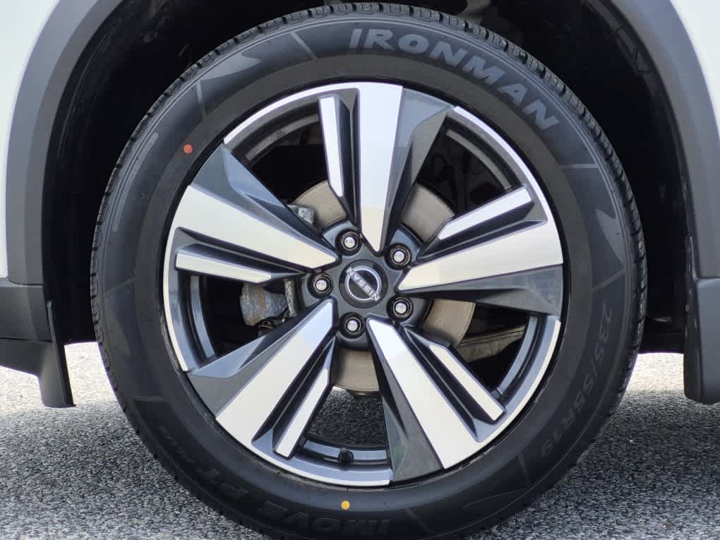 2023 Nissan Rogue SL - Pearl White Tricoat exterior view 6