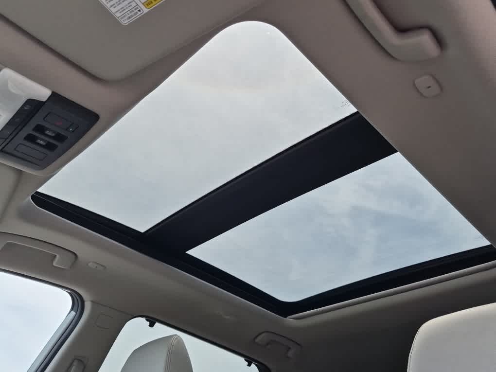 2023 Nissan Rogue SL - Pearl White Tricoat exterior view 13