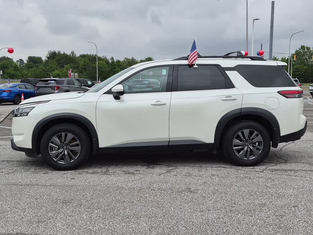 2024 Nissan Pathfinder SV - Pearl White Tricoat exterior view 5
