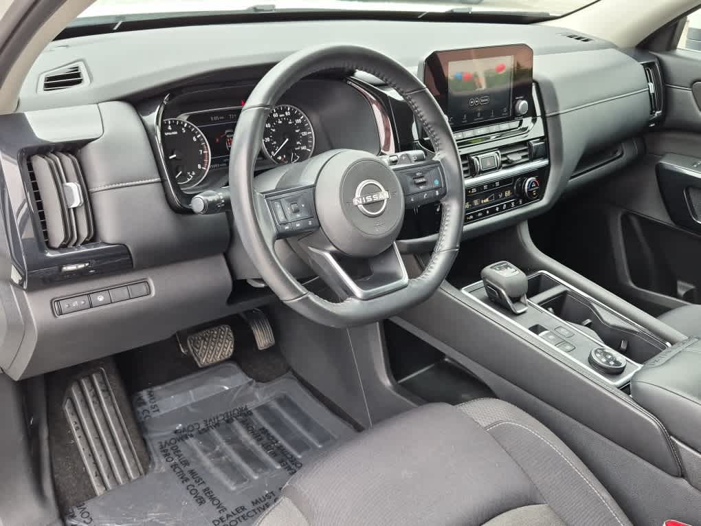 2024 Nissan Pathfinder SV - Pearl White Tricoat exterior view 12