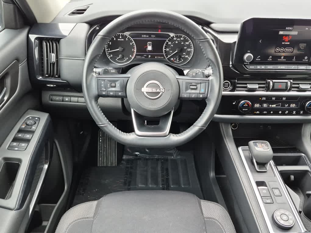 2024 Nissan Pathfinder SV - Pearl White Tricoat exterior view 9