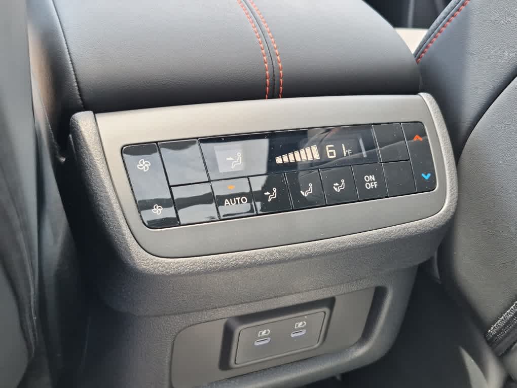 2026 Nissan Pathfinder Rock Creek - Everest White Pearl Tricoat exterior view 9