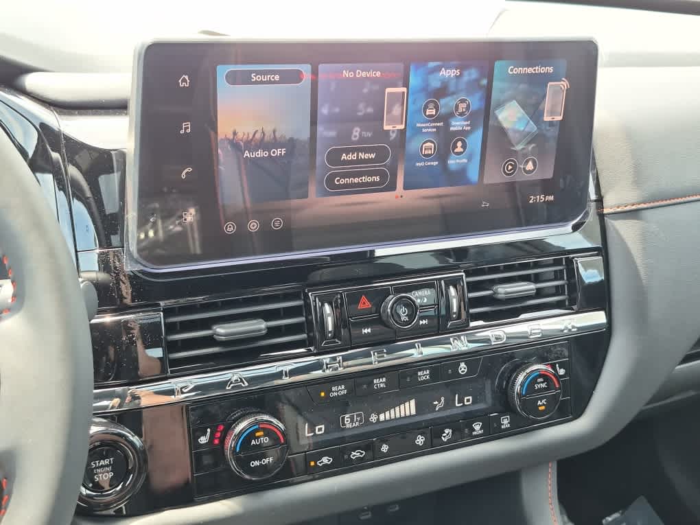 2026 Nissan Pathfinder Rock Creek - Everest White Pearl Tricoat exterior view 16