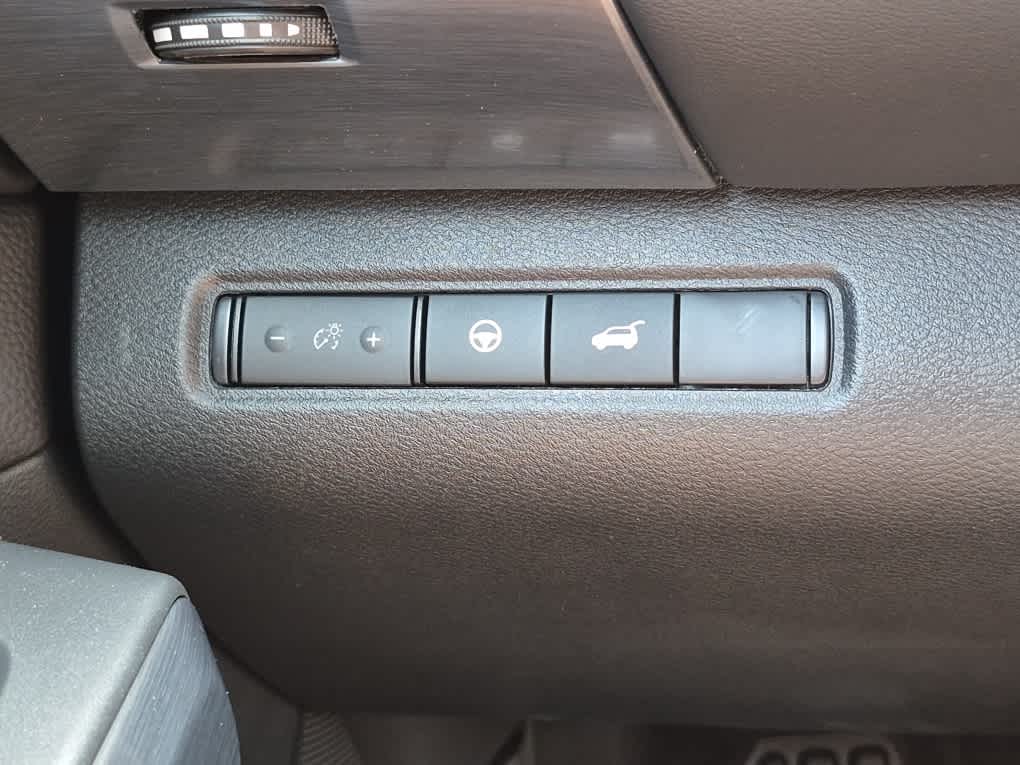 2026 Nissan Pathfinder Rock Creek - Everest White Pearl Tricoat exterior view 20