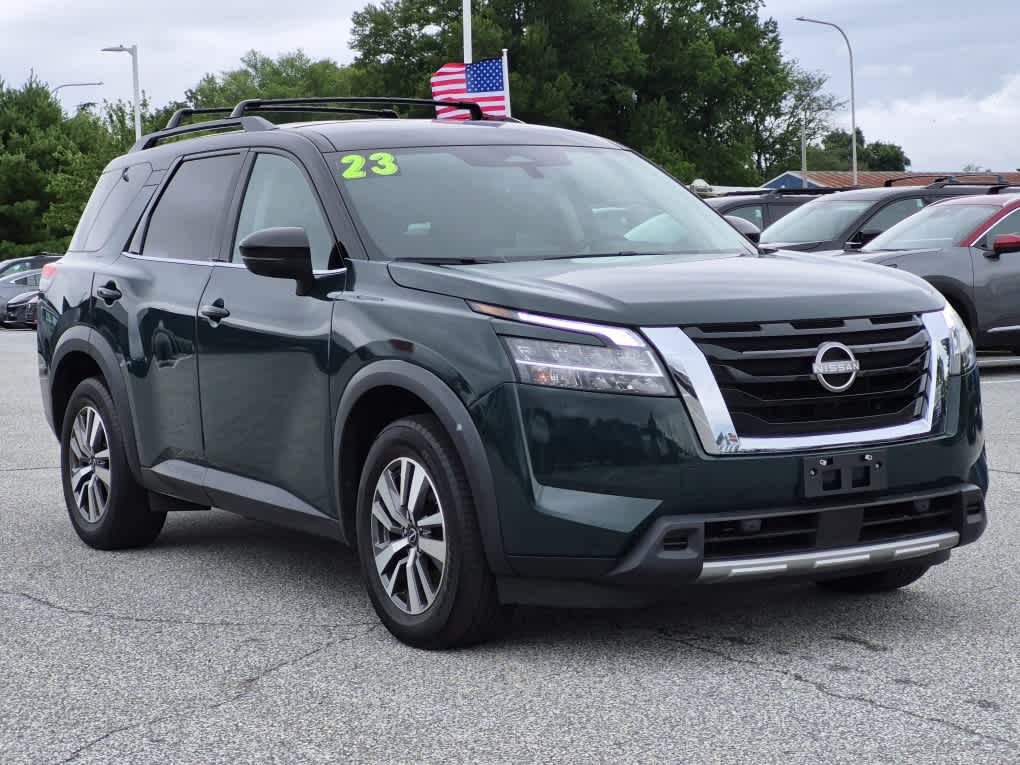 2023 Nissan Pathfinder SL - Obsidian Green Pearl/Super Black exterior view 2