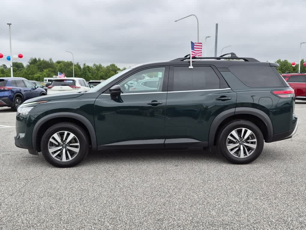 2023 Nissan Pathfinder SL - Obsidian Green Pearl/Super Black exterior view 5