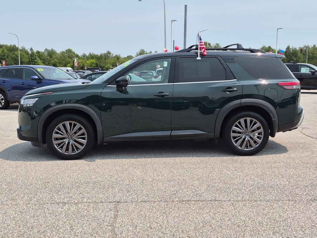 2023 Nissan Pathfinder SL - Obsidian Green Pearl/Super Black exterior view 5