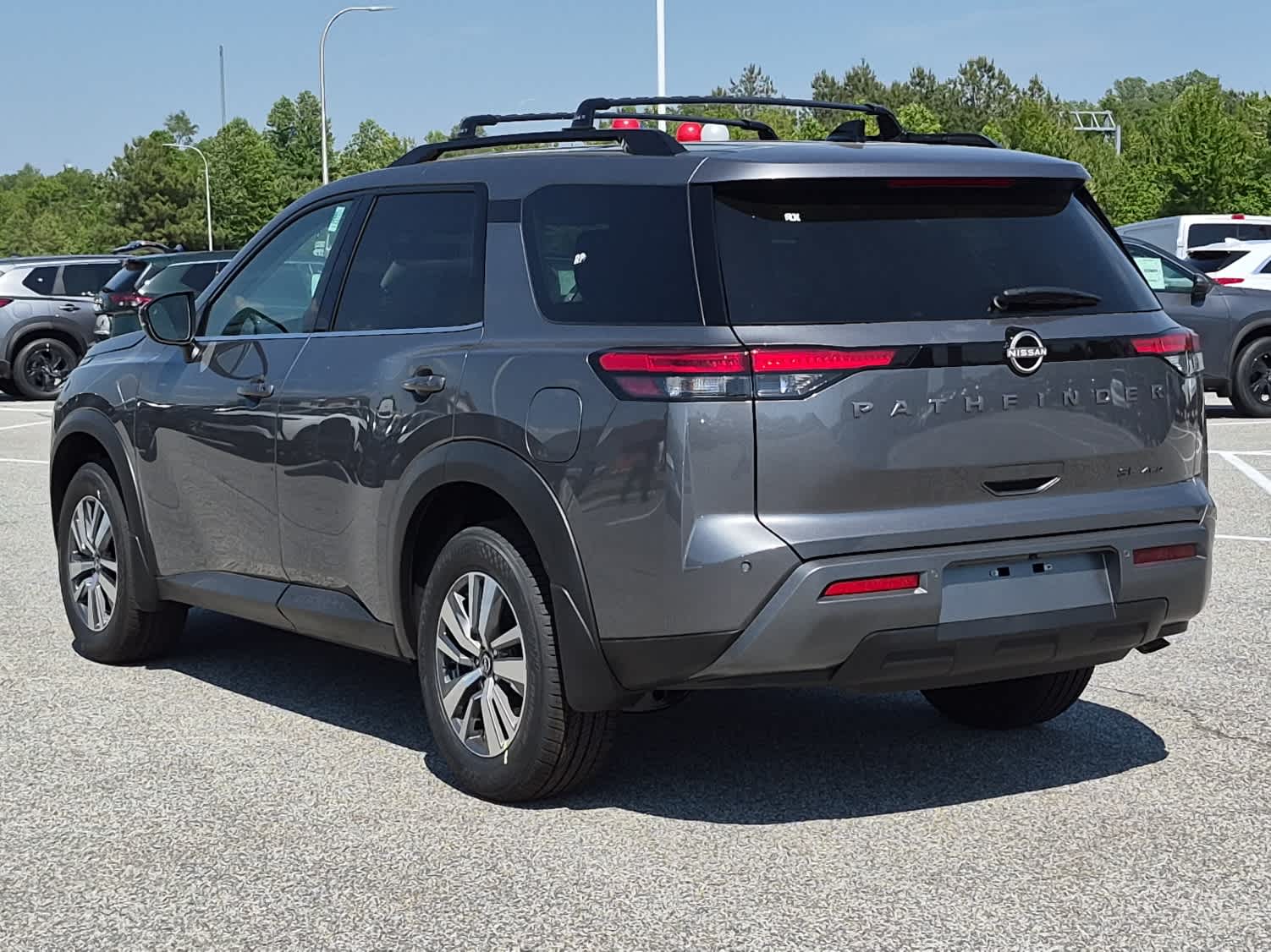 2026 Nissan Pathfinder SL - Gun Metallic exterior view 4