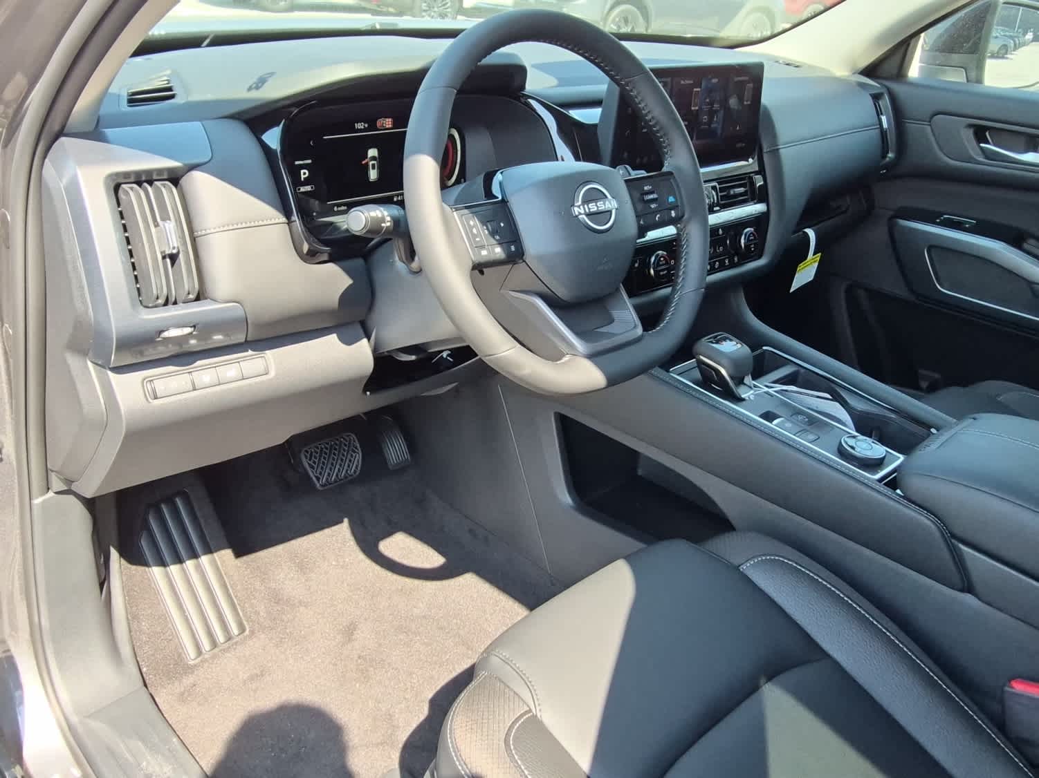 2026 Nissan Pathfinder SL - Gun Metallic exterior view 13