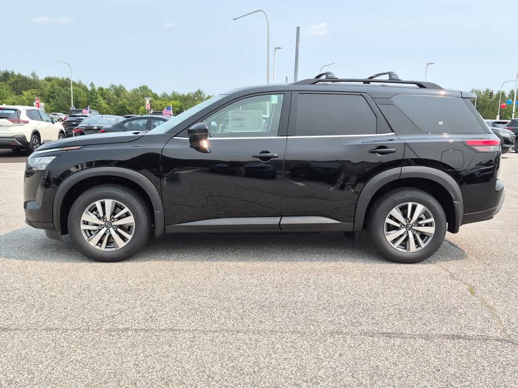 2026 Nissan Pathfinder SL - Super Black exterior view 5