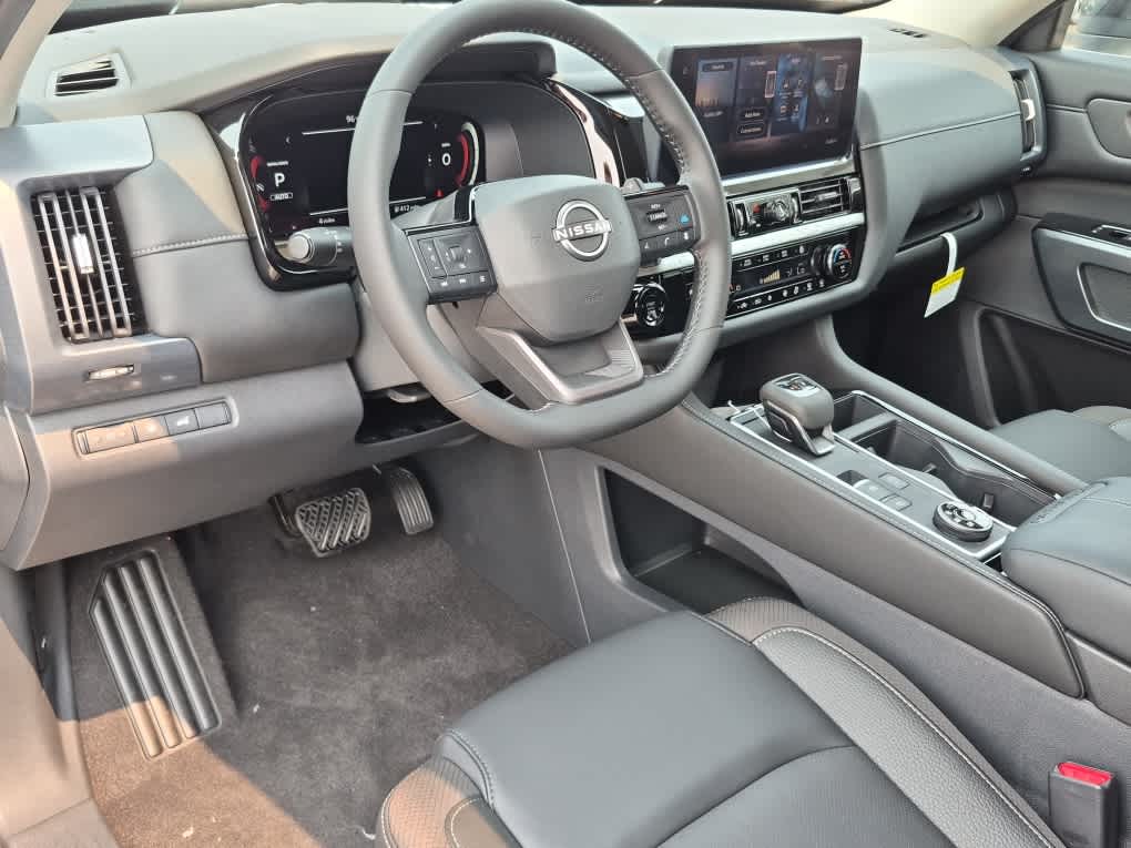 2026 Nissan Pathfinder SL - Super Black exterior view 12
