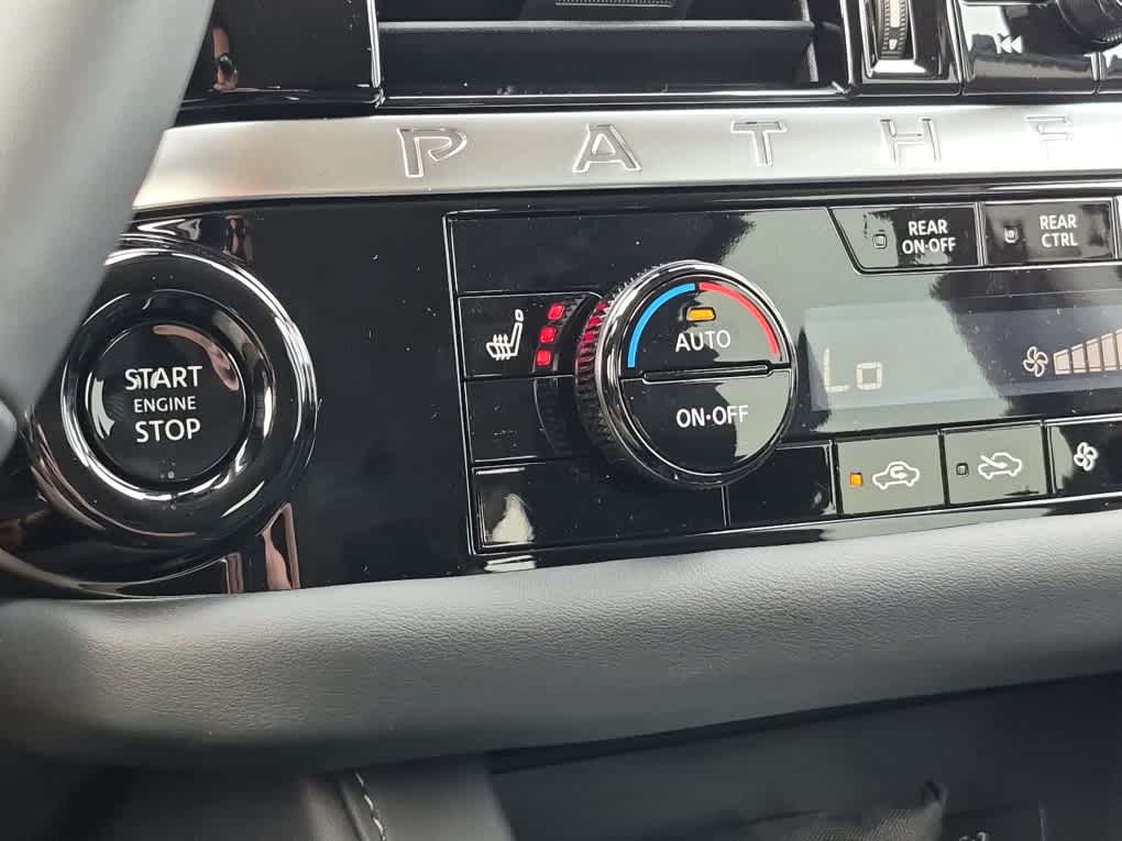 2026 Nissan Pathfinder SL - Super Black exterior view 16