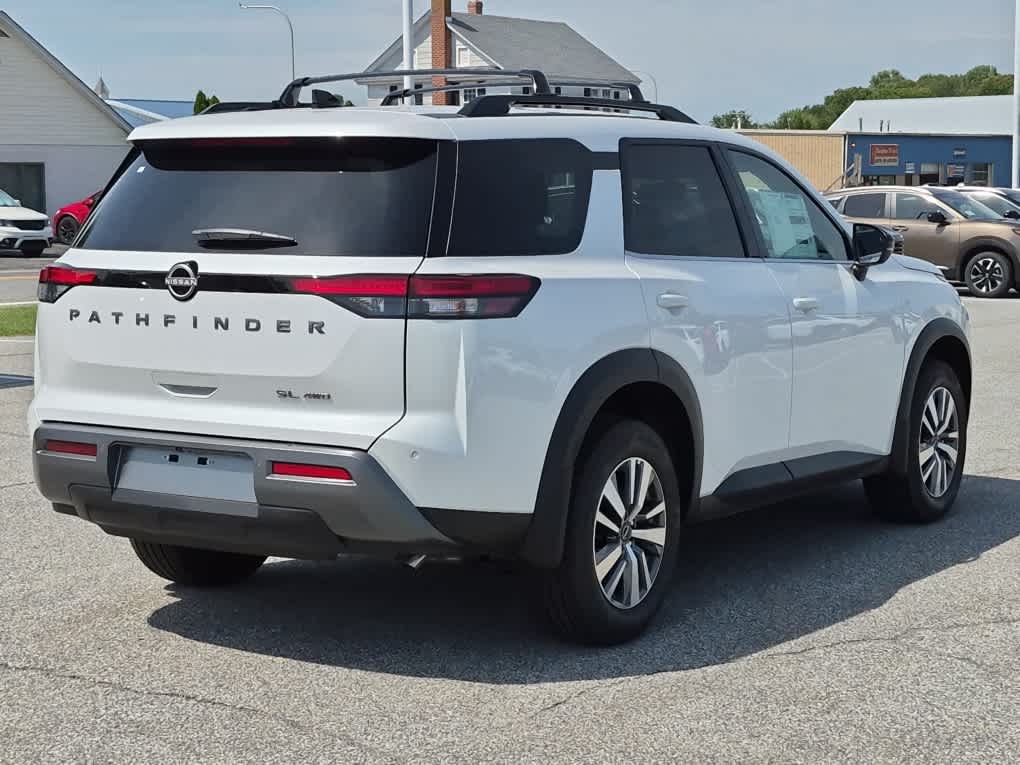 2026 Nissan Pathfinder SL - Everest White Pearl Tricoat exterior view 3