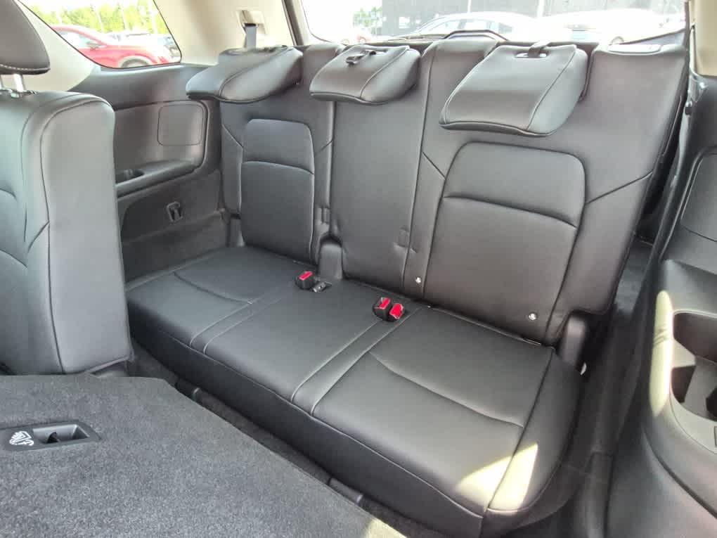 2026 Nissan Pathfinder SL - Everest White Pearl Tricoat exterior view 7