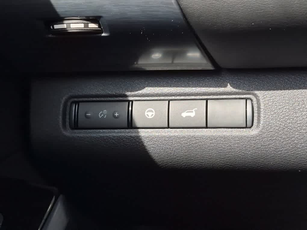2026 Nissan Pathfinder SL - Everest White Pearl Tricoat exterior view 18