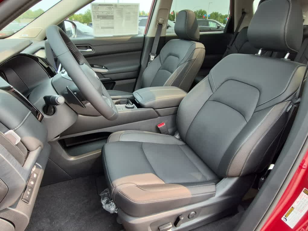 2026 Nissan Pathfinder SL - Scarlet Ember Tintcoat exterior view 12