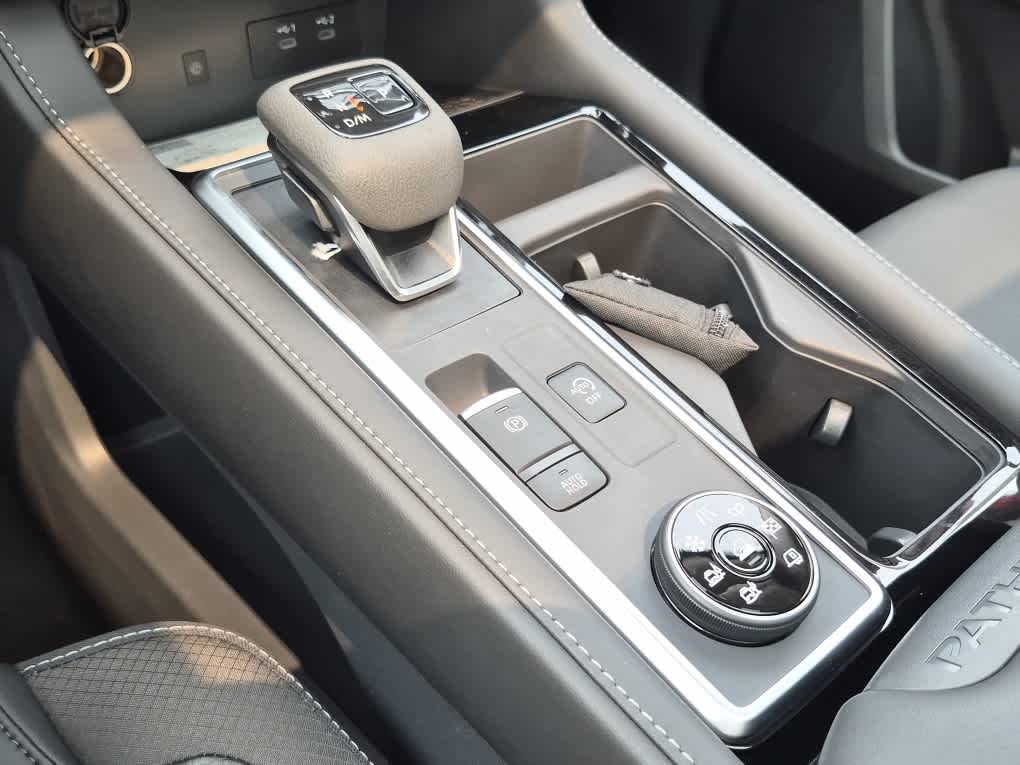 2026 Nissan Pathfinder SL - Scarlet Ember Tintcoat exterior view 15