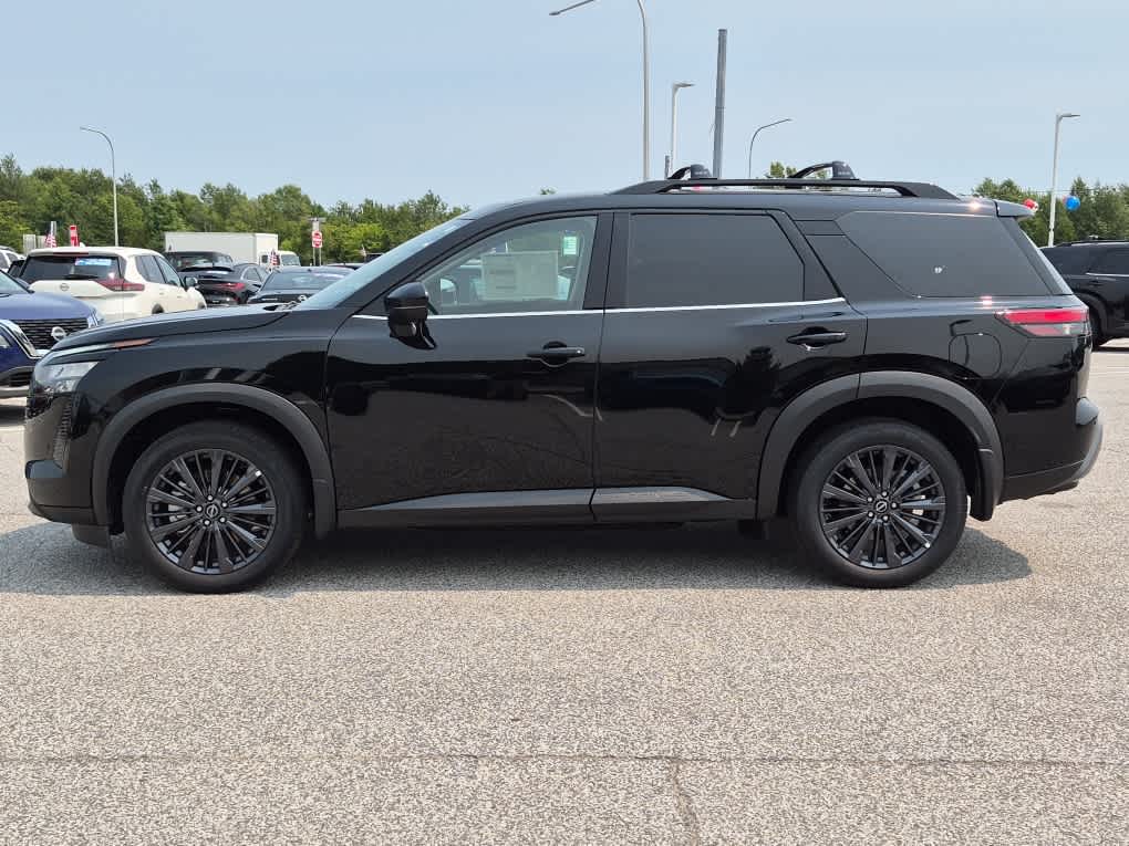 2026 Nissan Pathfinder SL - Super Black exterior view 5